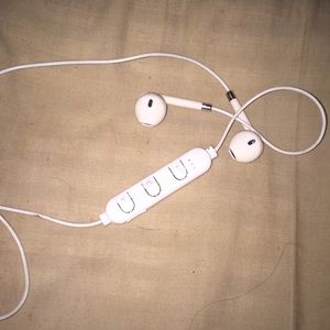 luxe bluetooth earbuds